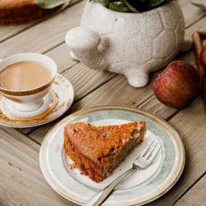 Apple, Cinnamon and Walnut Cake